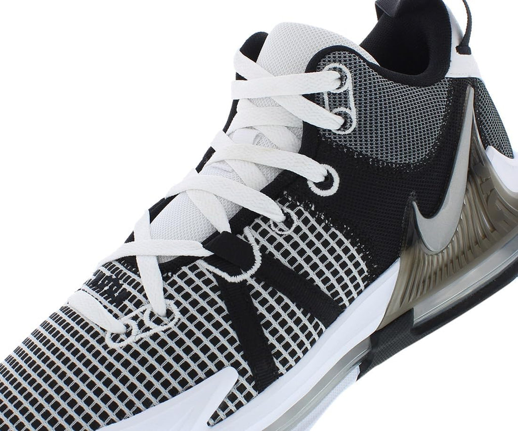 Basketball Shoes B242