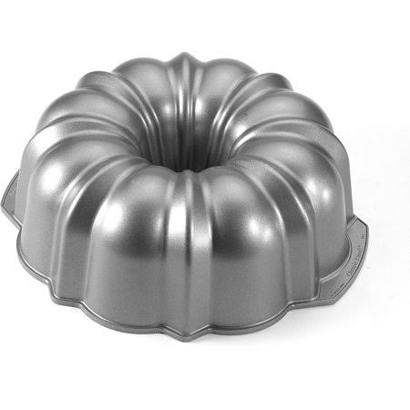 12-Cup Non-Stick Cast Aluminum Bundt Pan Z151731