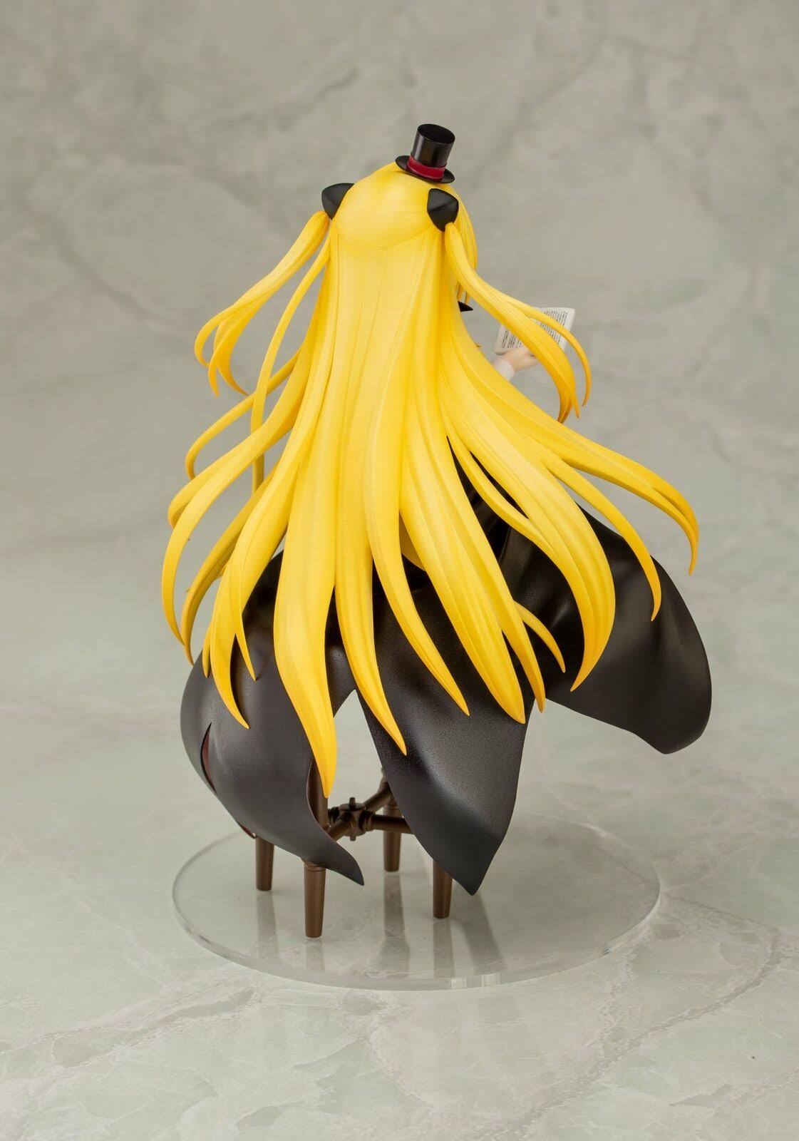 1/7 Scale Figure F462