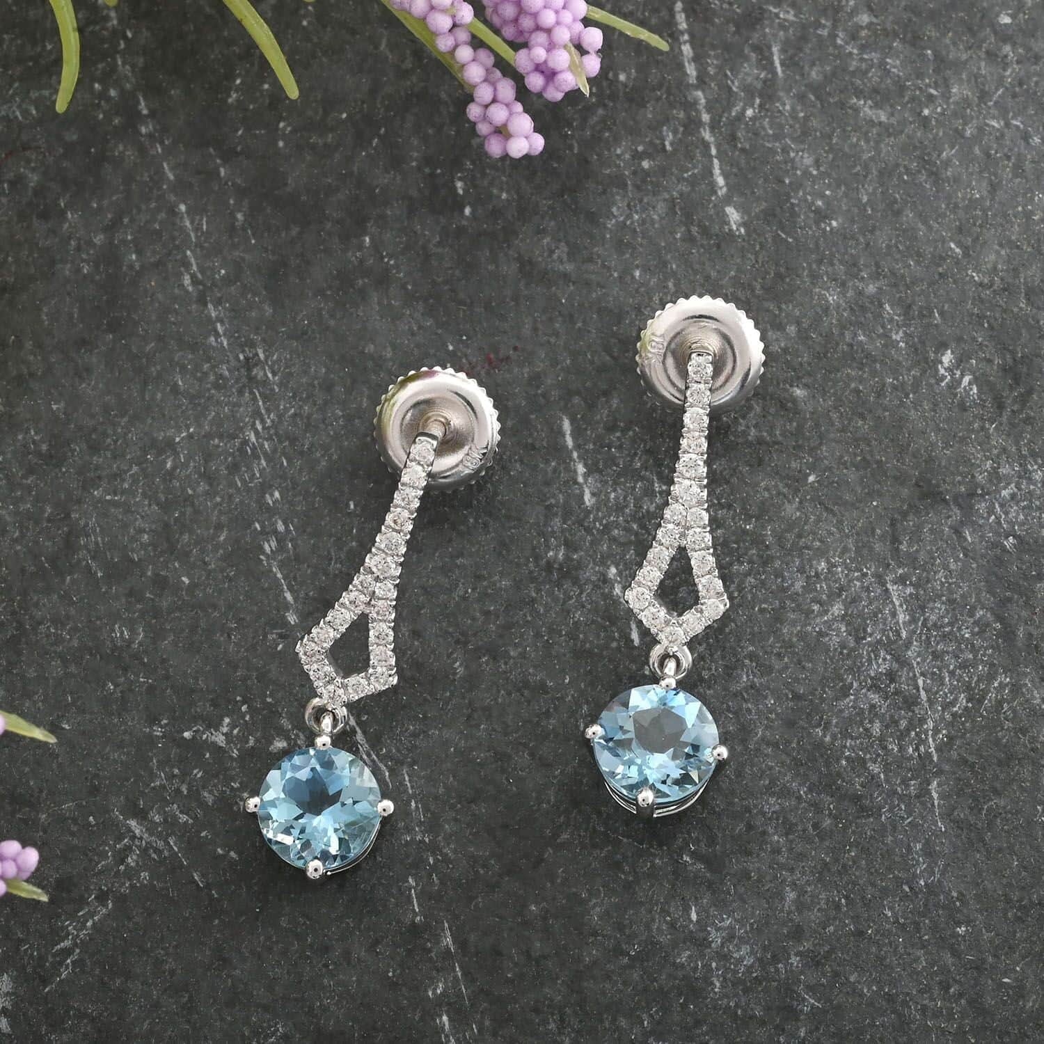 18K White Gold Stud Solitaire Earrings V2212