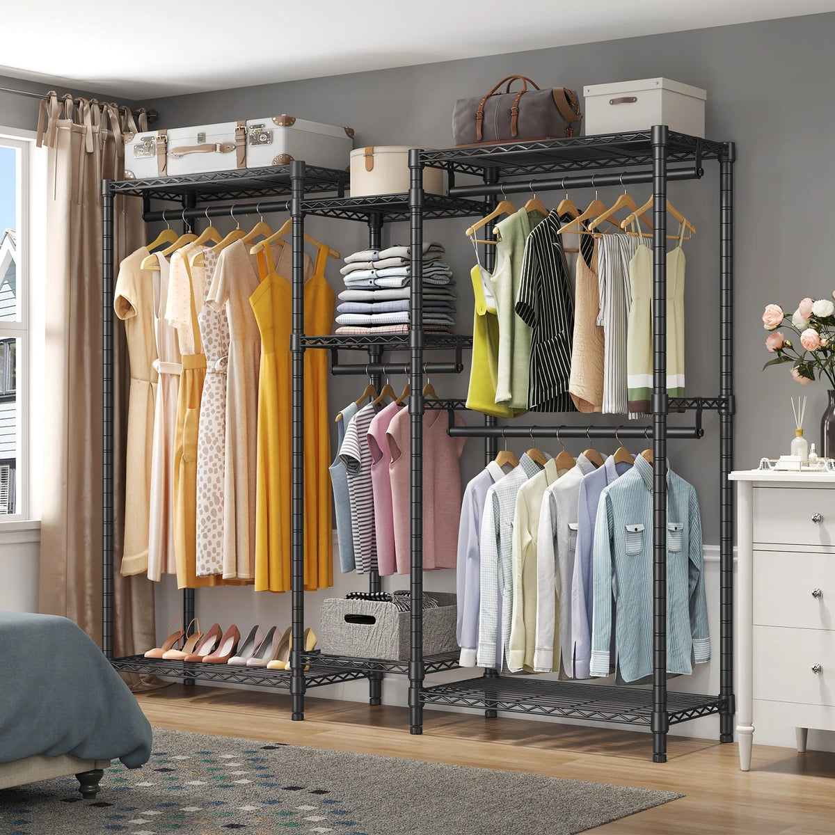 Black Freestanding Wire Garment Rack E2895