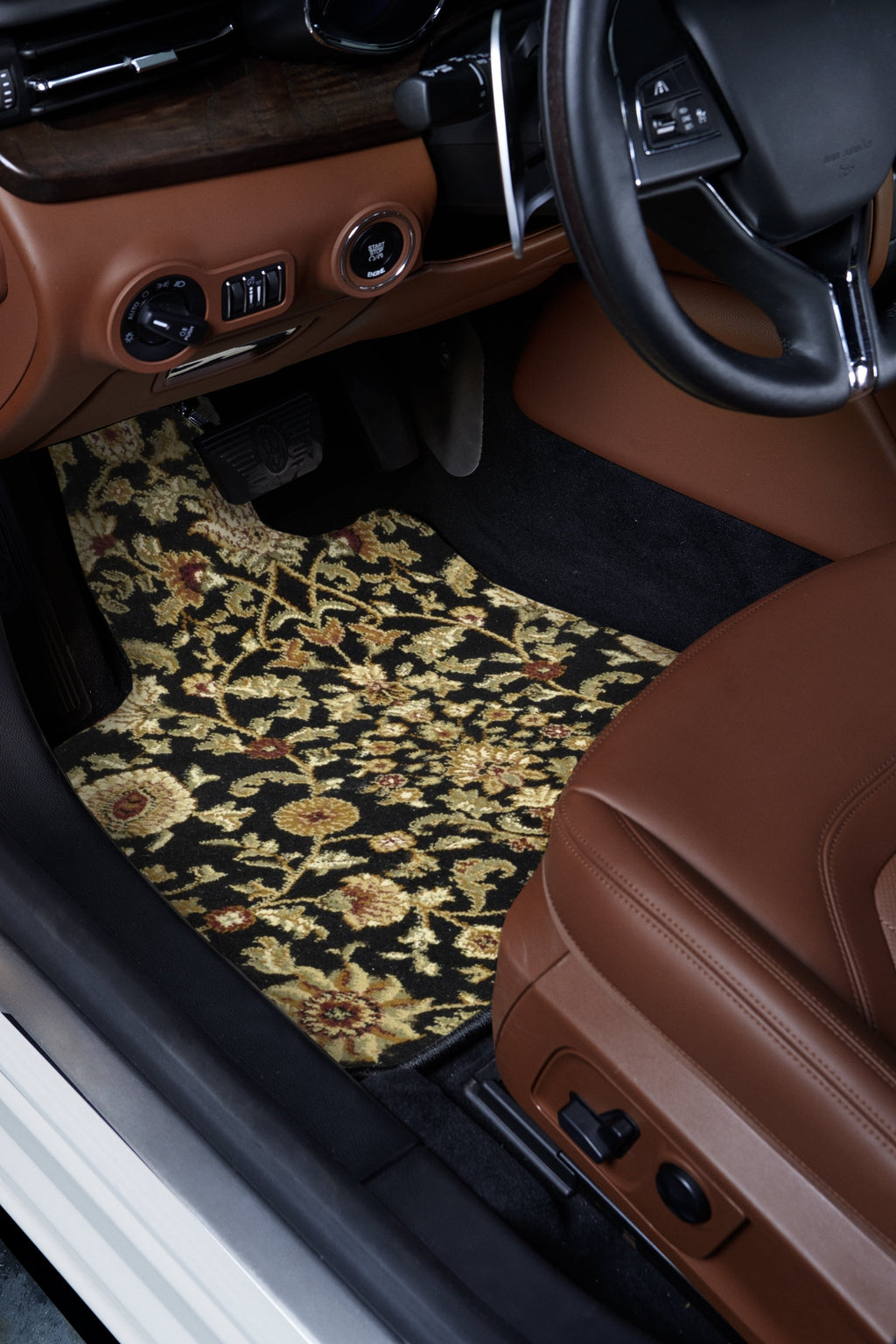 Black Oriental Car Mats W92906