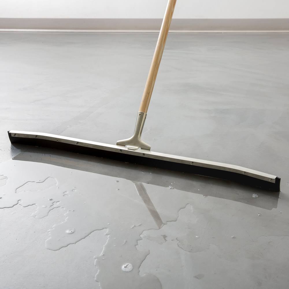 Curved End Rubber Squeegee with Metal Frame, Black F2165