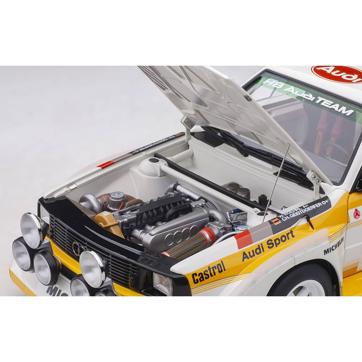 1/18 Model Car J33307