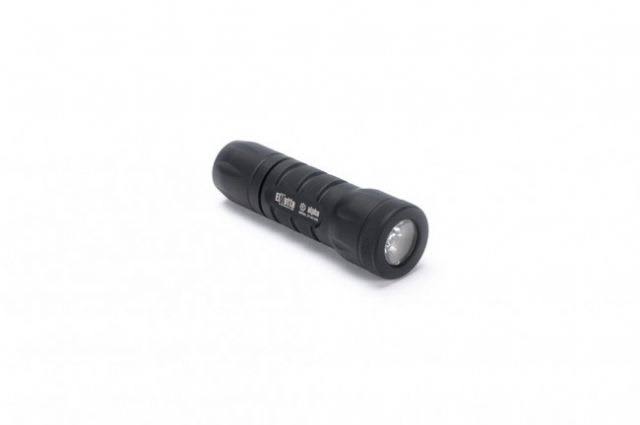1-Cell Flashlight with Standard Bezel Ring Lens High Low Tailcap B64695